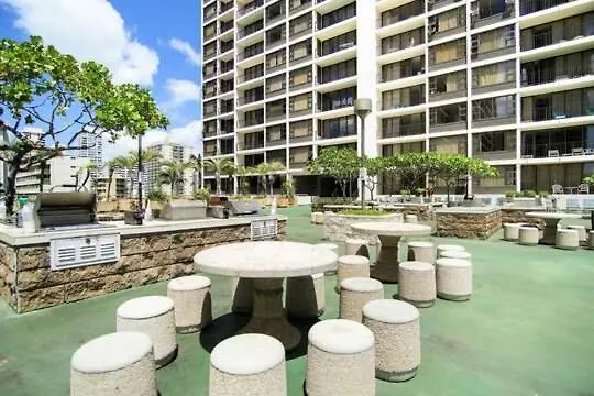 Block To Beach! Waikiki Banyan 21St Floor Deluxe Ocean View Honolulu Apartment