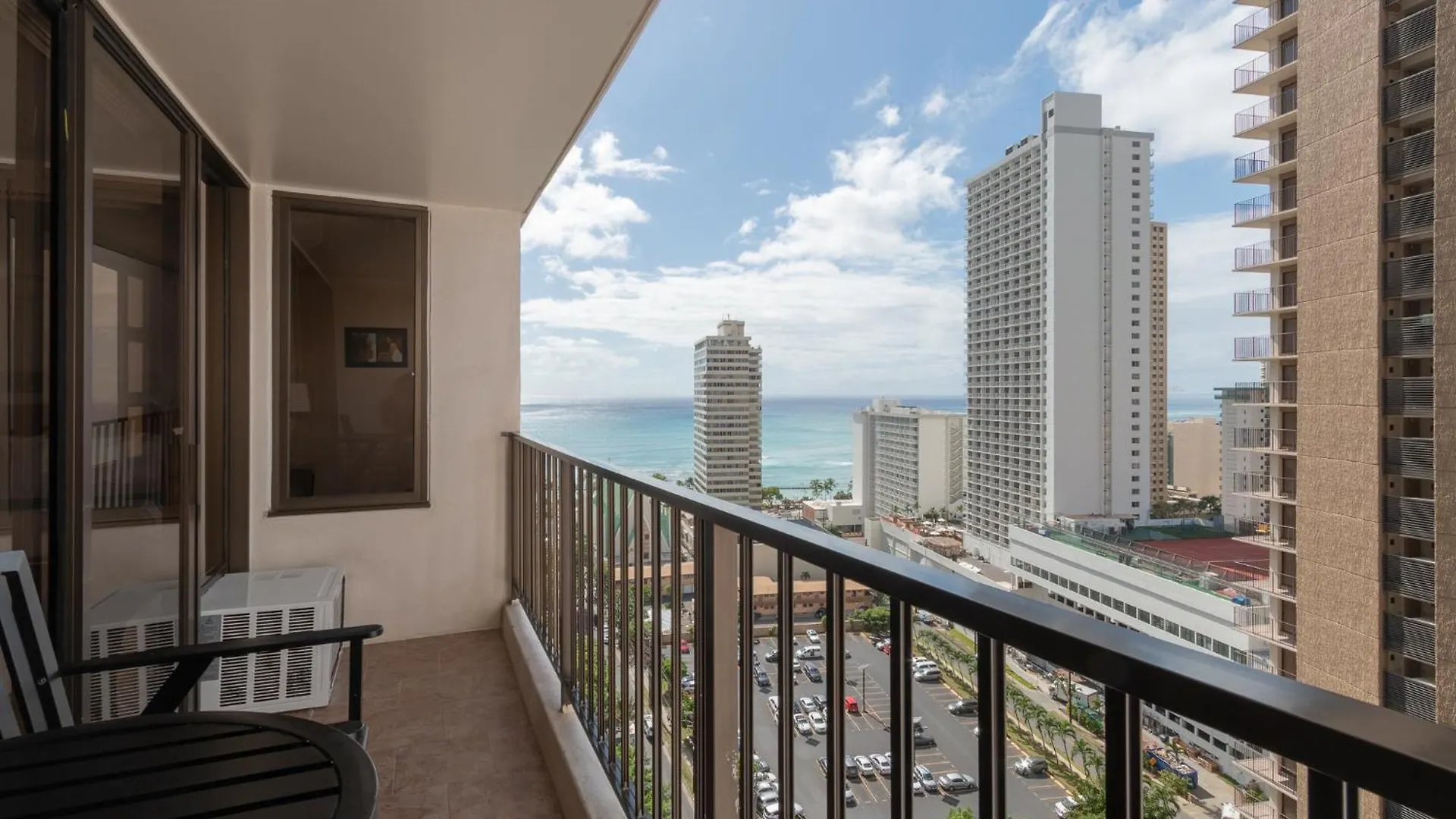 Block To Beach! Waikiki Banyan 21St Floor Deluxe Ocean View Honolulu United States